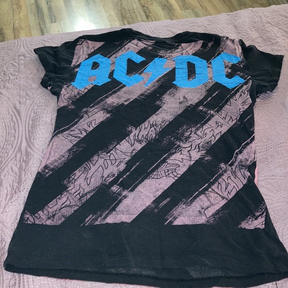 AC/DC T - Picture 3 of 3